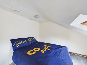 Photo 18- click for photo gallery